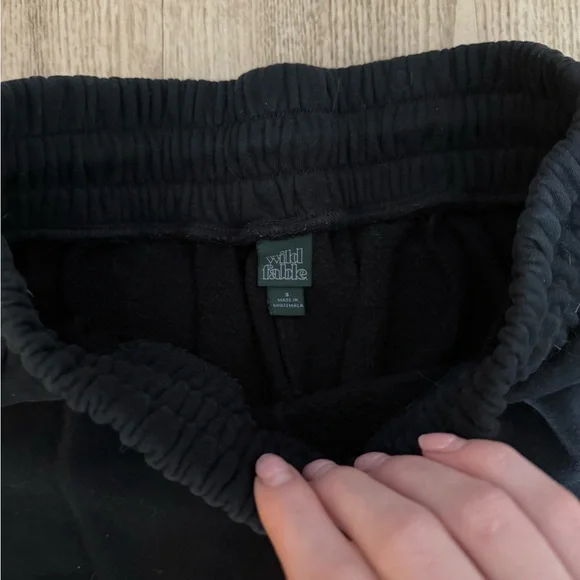 Wild Fable black jogger sweatpants - Picture 3 of 4